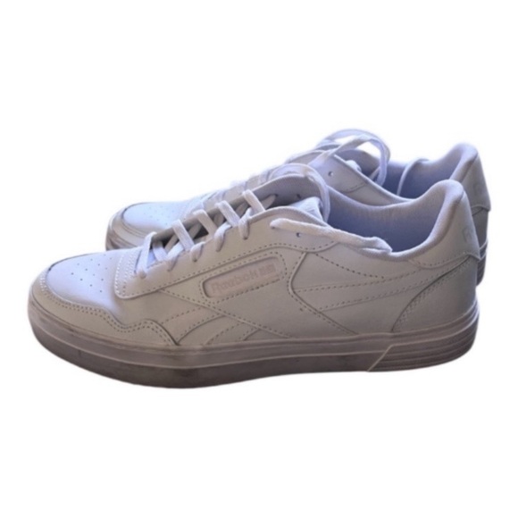 Reebok White Women's Club Memt Bold Sneakers with Chunky Sole and Sporty Design - Picture 4 of 6